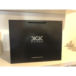 Zsinórfüles papírtáska